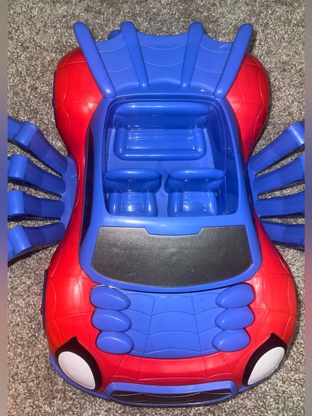 Hasbro Spider-Man Web crawler car red blue